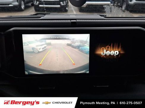 Used 2024 Jeep Wrangler Unlimited Rubicon image 20
