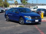 Used 2023 Volkswagen Jetta Sport image 2