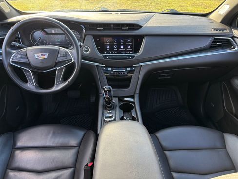 Used 2023 Cadillac XT5 Premium Luxury w/ LPO, Floor Liner Package image 12