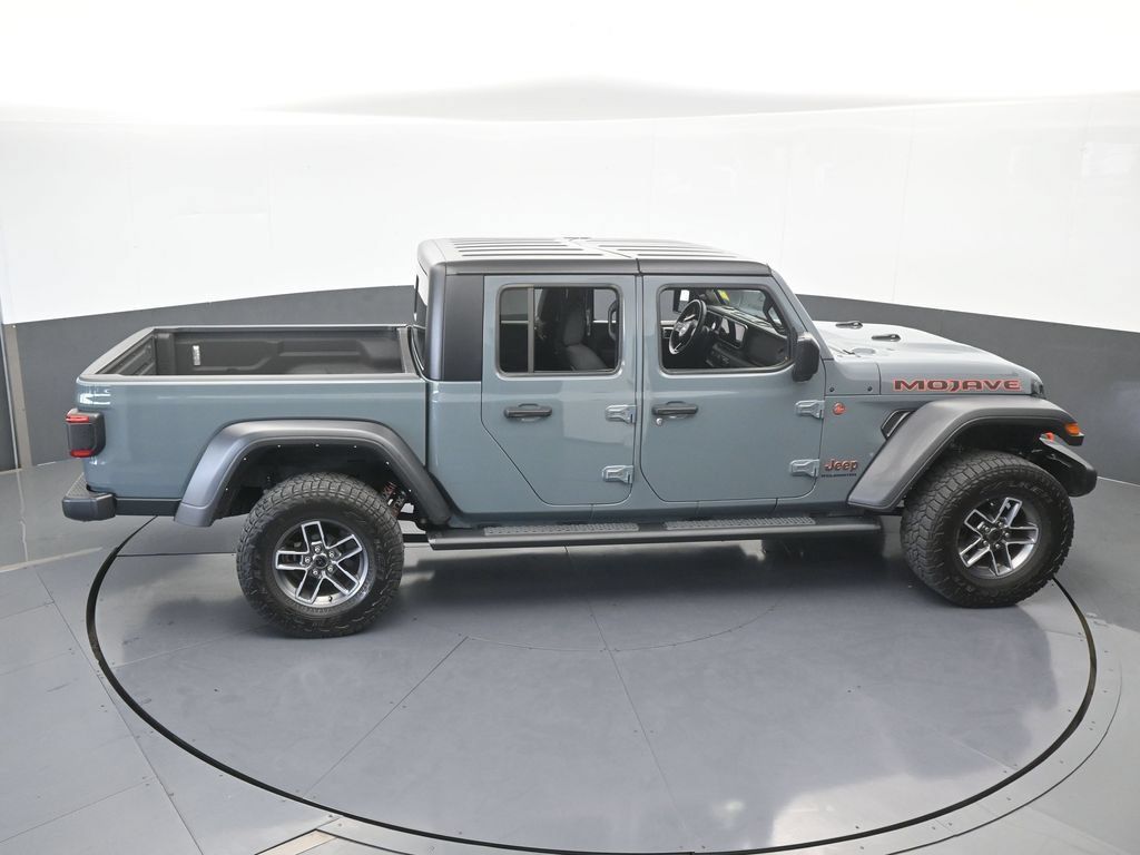 Used 2024 Jeep Gladiator Mojave AWD/4WD image 53