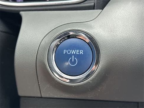 Used 2021 Toyota Avalon Limited image 11