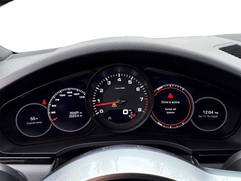 Used 2022 Porsche Cayenne image 13