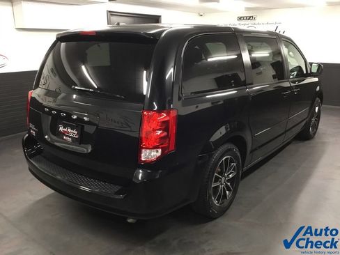 Used 2015 Dodge Grand Caravan SE FWD image 11