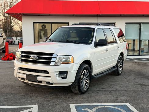 Used 2015 Ford Expedition XLT w/ Equipment Group 201A image 10