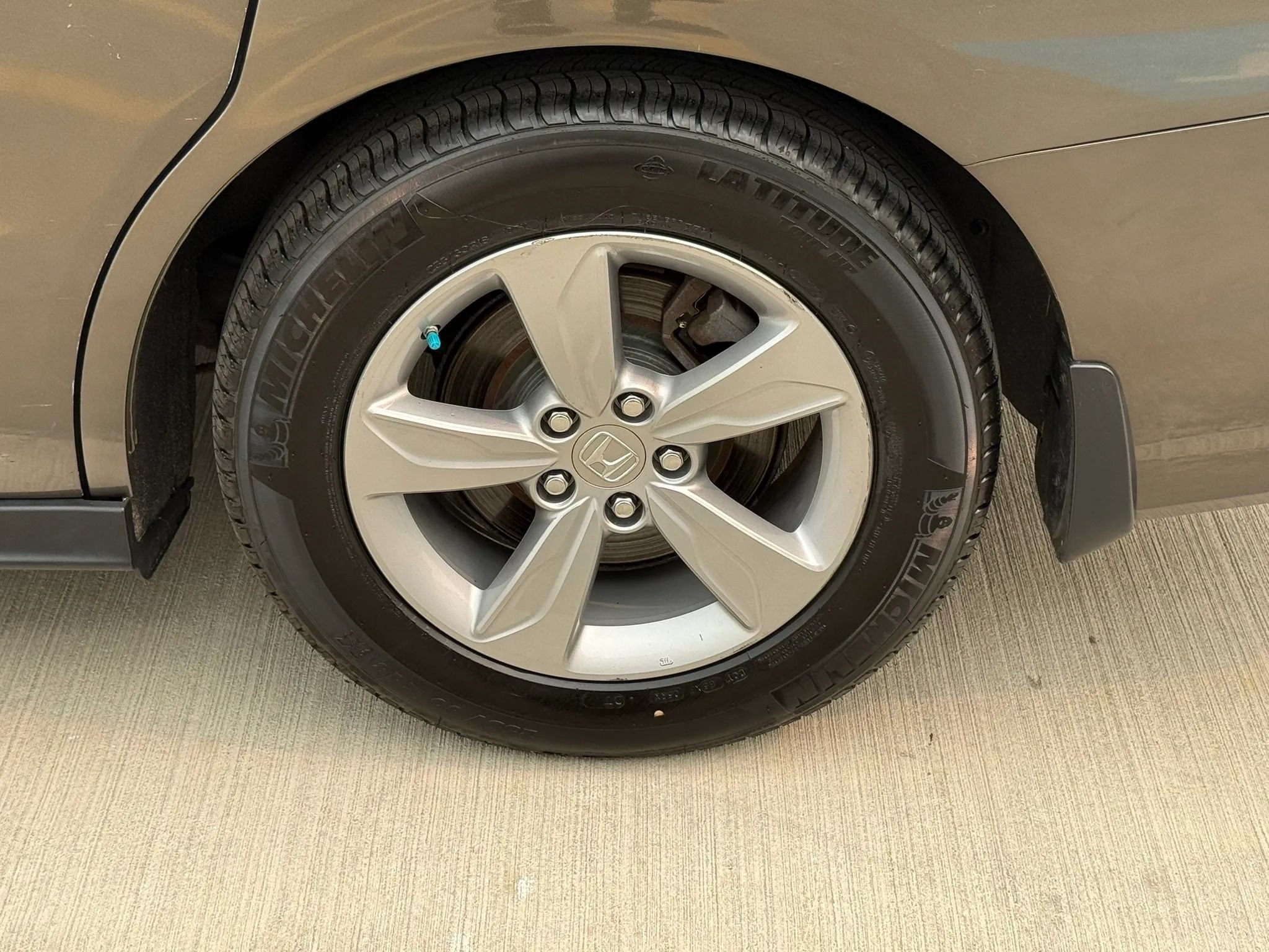 Used 2018 Honda Odyssey EX image 48