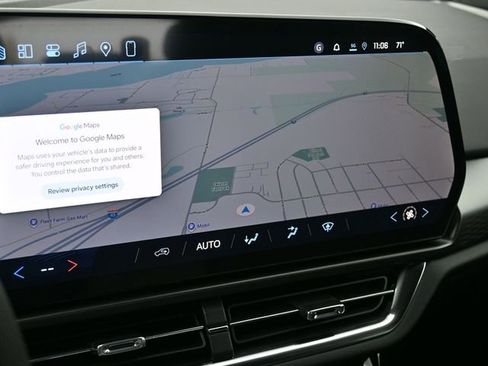 New 2026 Chevrolet Equinox EV LT image 24