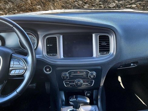 Used 2023 Dodge Charger SXT image 6