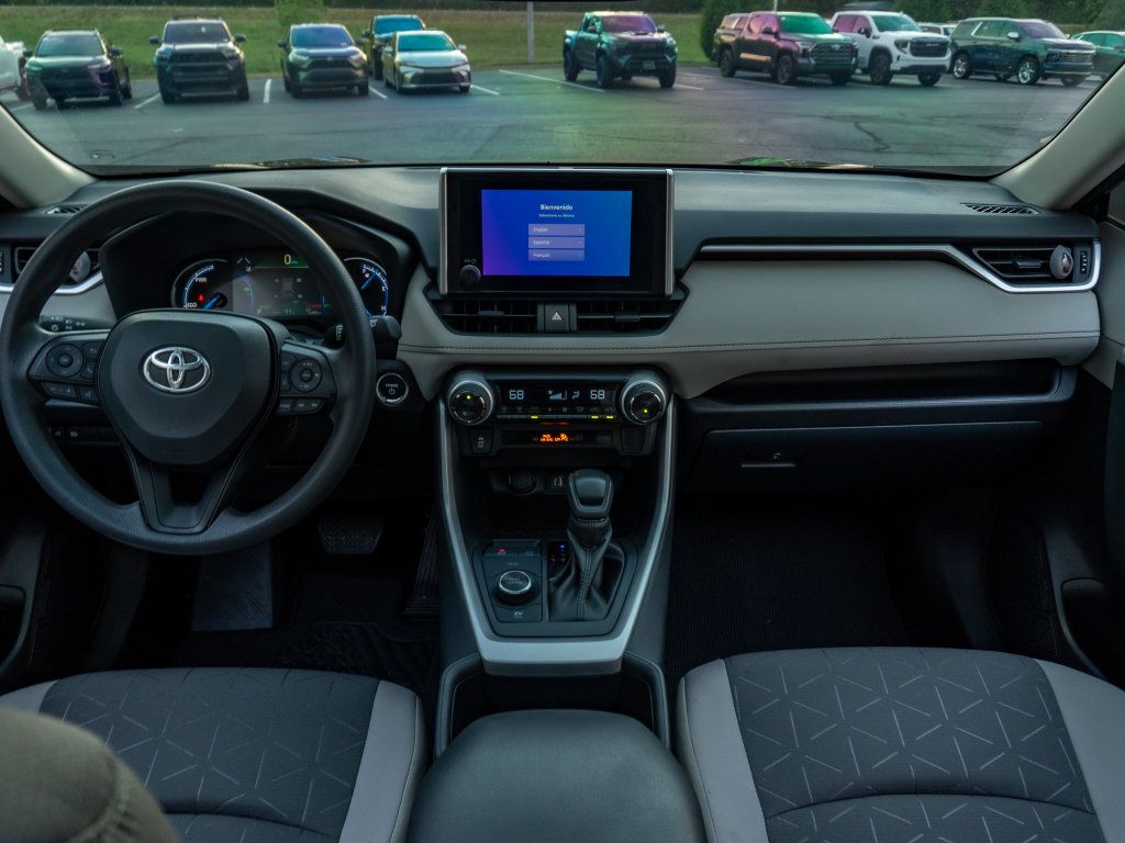 Used 2025 Toyota RAV4 XLE w/ Convenience Package AWD/4WD image 20