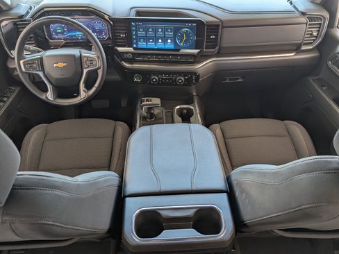 Used 2024 Chevrolet Silverado 1500 LT image 22