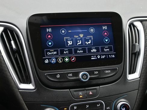 Used 2024 Chevrolet Malibu LT image 19