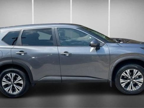 Used 2022 Nissan Rogue SV AWD/4WD image 4