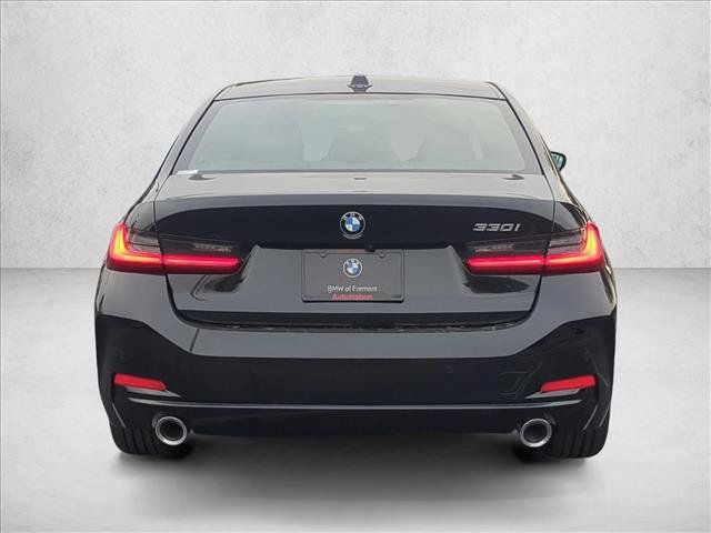 Used 2026 BMW 330i Sedan w/ Convenience Package RWD image 8