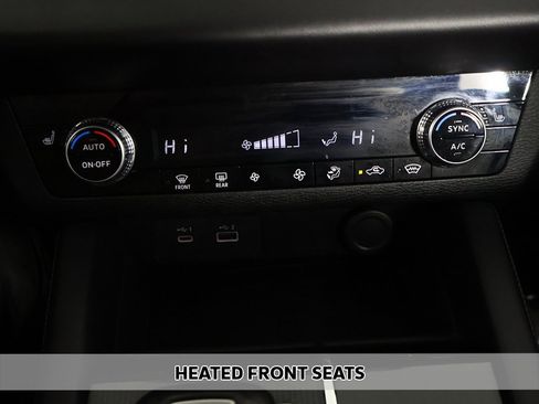 Used 2023 Mitsubishi Outlander SE Black Edition image 7