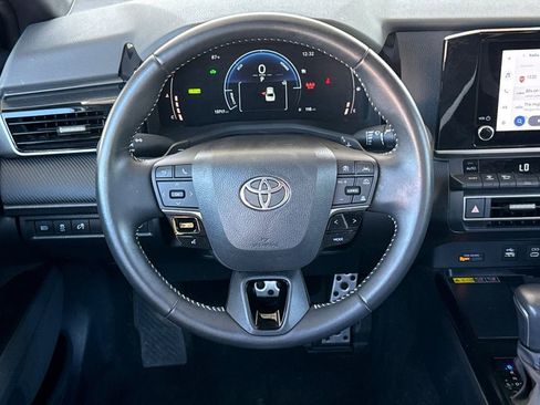 Used 2025 Toyota Camry SE FWD image 22