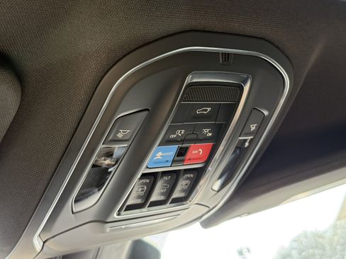 New 2025 Jeep Wagoneer L Series II image 26