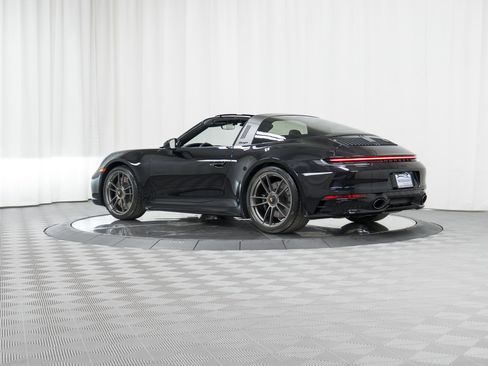 Certified 2022 Porsche 911 50th Anniversary Edition AWD/4WD image 41