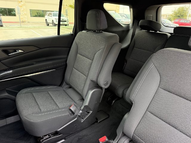 Used 2026 Chevrolet Traverse LT w/ Driver Confidence Package FWD image 28
