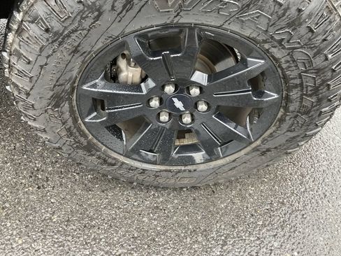 Used 2019 Chevrolet Colorado ZR2 w/ ZR2 Midnight Special Edition AWD/4WD image 10