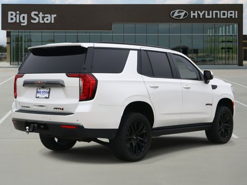 Used 2023 GMC Yukon AT4 w/ Technology Package image 4