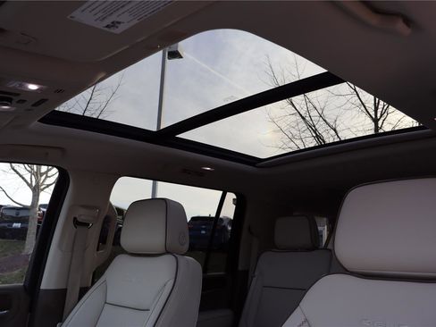 Used 2023 GMC Yukon XL Denali image 21