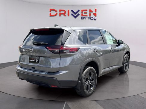 New 2026 Nissan Rogue SV FWD image 5