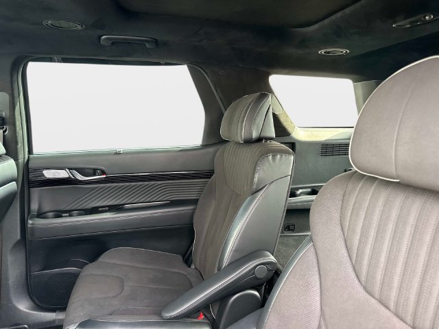 Used 2025 Hyundai Palisade Calligraphy AWD/4WD image 14