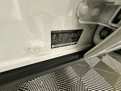 Used 2023 Honda HR-V Sport image 12