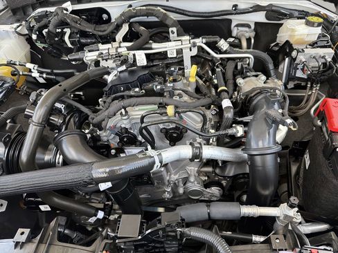 Used 2025 Ford Bronco Big Bend AWD/4WD image 9