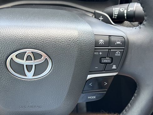 Used 2025 Toyota Camry XSE FWD image 22