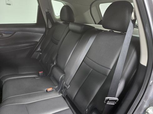 Used 2020 Nissan Rogue SL image 30