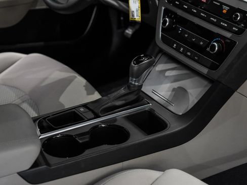 Used 2016 Hyundai Sonata SE FWD image 22