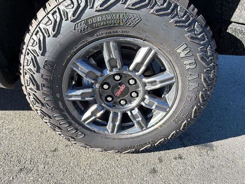 New 2026 GMC Sierra 1500 AT4X image 9