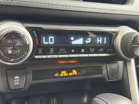 Used 2025 Toyota RAV4 LE AWD/4WD image 21
