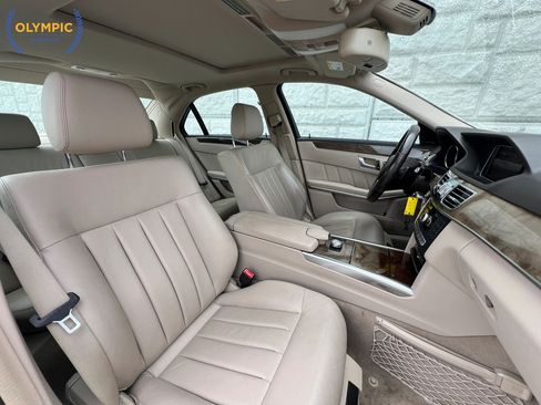 Used 2015 Mercedes-Benz E 350 4MATIC Sedan w/ Premium 1 Package image 41