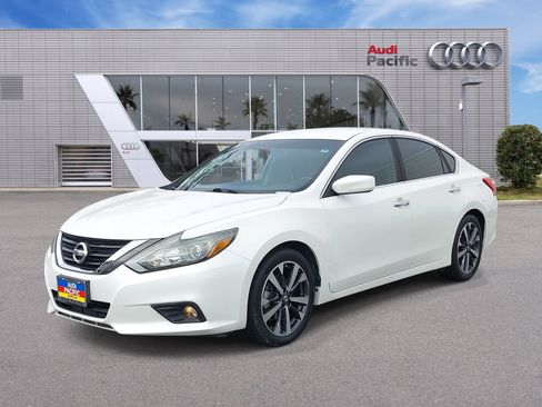 Used 2016 Nissan Altima 2.5 SR FWD image 1