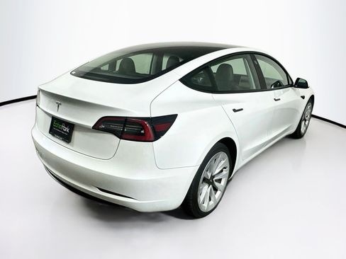 Used 2023 Tesla Model 3 Standard Range RWD image 9