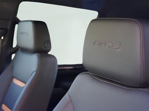 New 2026 GMC Sierra 2500 AT4 w/ AT4 Premium Plus Package image 9