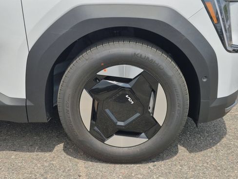 New 2026 Kia EV9 Wind AWD/4WD image 17