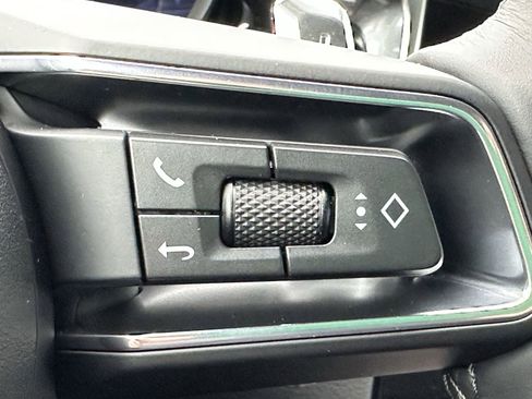 New 2026 Porsche Macan image 28