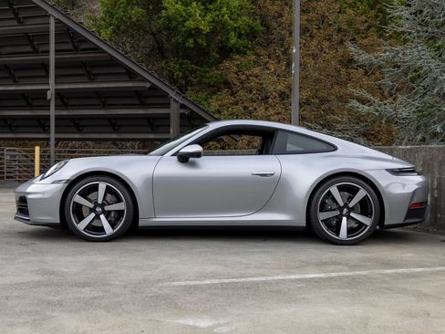 Certified 2025 Porsche 911 Carrera RWD image 2