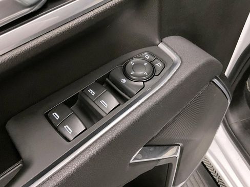 Used 2025 Chevrolet Silverado 2500 LT w/ Convenience Package AWD/4WD image 37