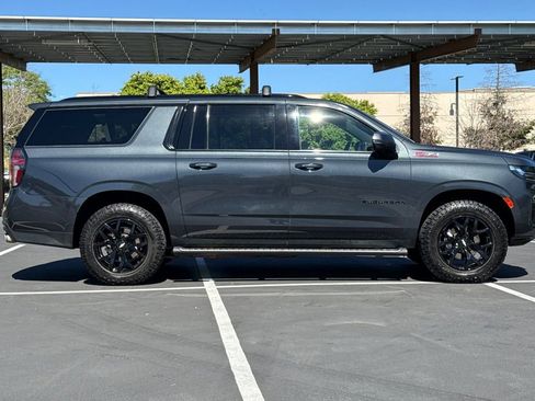 Used 2022 Chevrolet Suburban Z71 w/ Off-Road Capability Package image 8