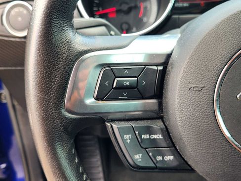 Used 2016 Ford Mustang Coupe RWD image 24