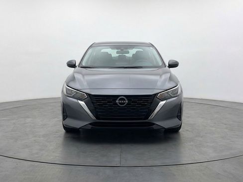 Used 2025 Nissan Sentra SV FWD image 2