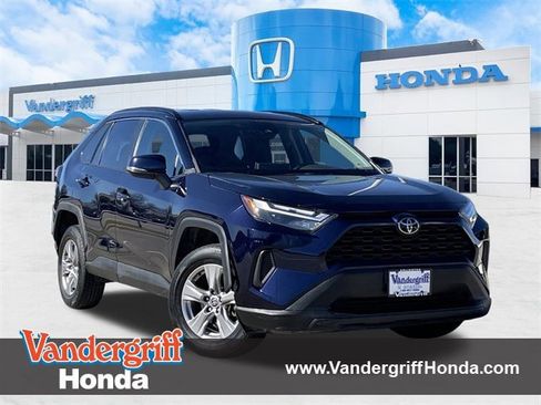 Used 2023 Toyota RAV4 XLE image 1