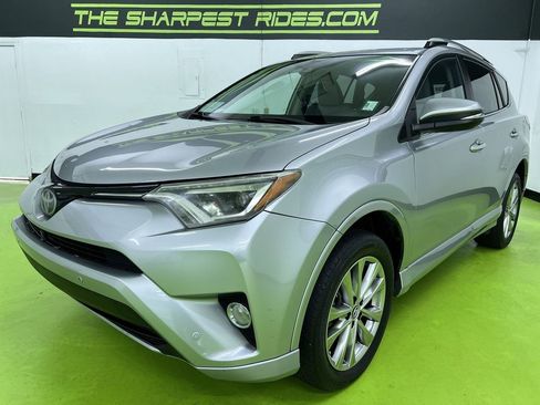 Used 2017 Toyota RAV4 Platinum AWD/4WD image 5