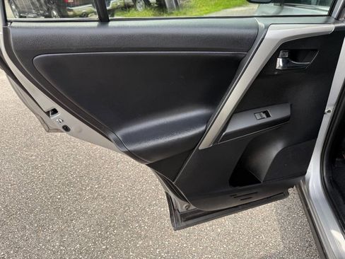 Used 2017 Toyota RAV4 XLE image 38