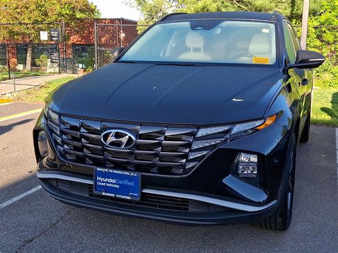 Certified 2023 Hyundai Tucson SEL w/ Convenience Package AWD/4WD image 2