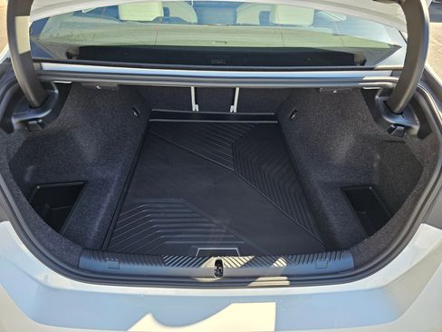 New 2025 BMW 530i xDrive image 29