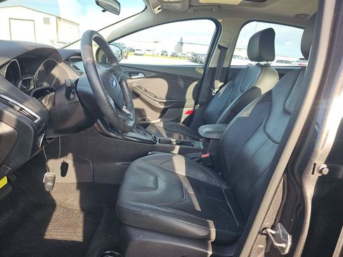 Used 2015 Ford Focus Titanium FWD image 7